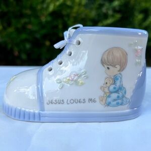 1999 Precious Moments Shoe Bank for baby boy